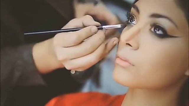 набор косметики смотреть онлайн