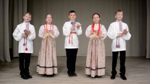 Фольклорный ансамбль "Крупица" - Русская народная песня "У нас по кругу"