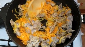 КУРИНЫЕ ЖЕЛУДКИ В СМЕТАННОМ СОУСЕ! Мягкие и нежные!