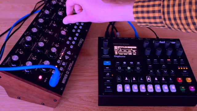 Digitone and Mother32 - Hardware Techno Jam смотреть онлайн