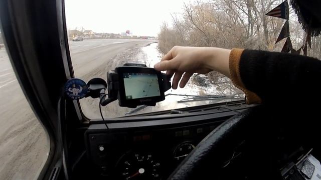 МАЗ 5551 бункеровоз.Рейс на свалку. Обзор "ништяков" смотреть онлайн