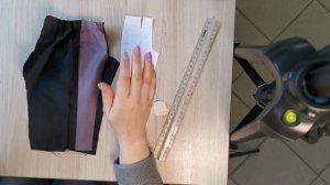Из больших брюк делаем маленькие