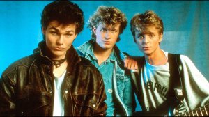 A-ha – “Take On Me” and “Crying in the Rain” Nakamichi ZX-9.