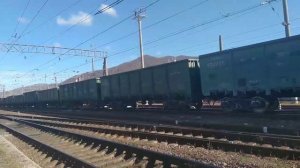 2эс4к-138 тчэ16 Туапсе с грузовым поездом и 2эс4к-115 тчэ16 делает манёвры