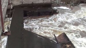 На реке Нерль в Ивановской области прорвало плотину