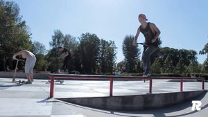 Как сделать бордслайд на самокате (How to Boardslide on a scooter)