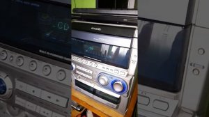Aiwa XR-EM50 vs Aiwa NSX-SZ70