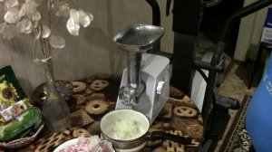 Краткий обзор мясорубки Panasonic MK-MG 1300. Пробуем готовить фарш и печь чебуреки.