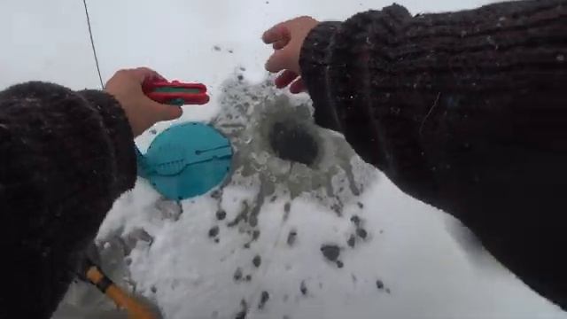 ПЕРВЫЙ-ЛЁД-В-СИБИРИ-В-ЭТОМ-ЗАЛИВЕ-ЩУКИ-Л_175.mp4