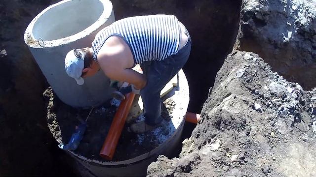 Строительство дома своими руками. Монтаж септика
