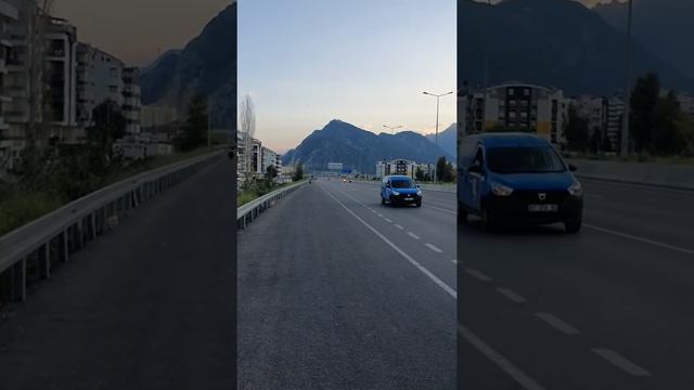 YAMAHA MT 09 VS HONDA CBR 1000 RR смотреть онлайн