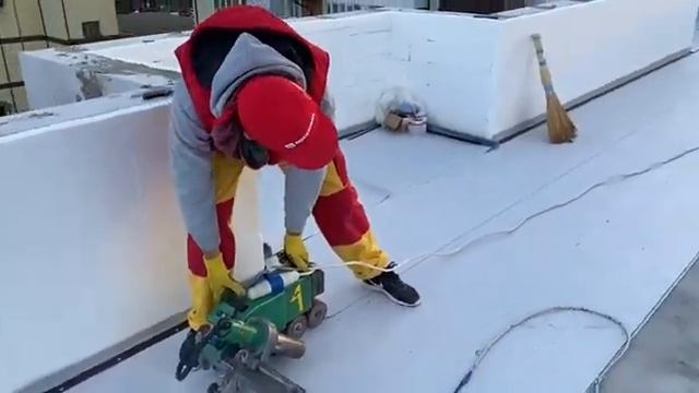 Монтаж ПВХ мембраны Sikaplan 15G смотреть онлайн