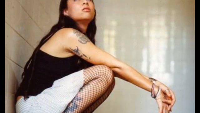 Pitty смотреть онлайн