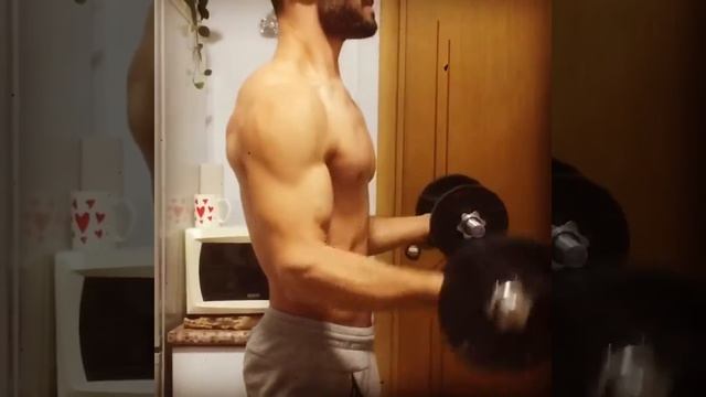 Как накачать бицепс . Качаем бицепс в домашних условиях гантелями смотреть онлайн