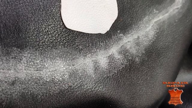 Ремонт и покраска порванной кожаной куртки. Реставрация кожи смотреть онлайн