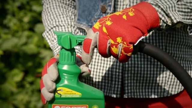 Уход за газоном и садом - очень просто! Bona Forte удобрение для хвойных и газонов с эжектором