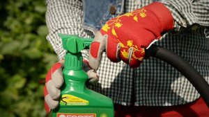 Уход за газоном и садом - очень просто! Bona Forte удобрение для хвойных и газонов с эжектором