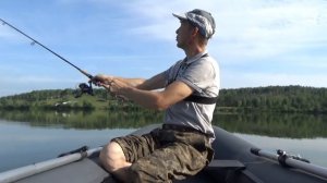 Куда ТЫ рыбу деваешь Жека !_.mp4