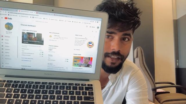 Arjun sahani Apple Mac book Air second hand Refurbished смотреть онлайн