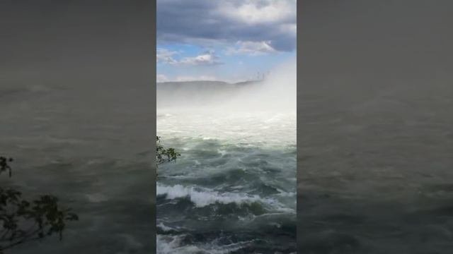 Такого зрелища вы точно не видели. Усть Илимская ГЭС. Идёт сброс воды .