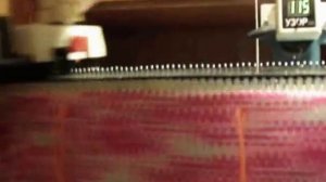 Детский розовый берет на вязальной машине Нева-5