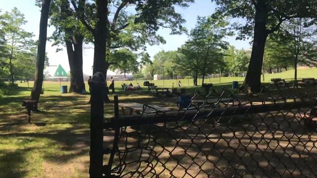 Места для отдыха ньюйоркцев на природе (Christofer Marley Park) смотреть онлайн