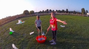 СУПЕР РЕЦЕПТ раствора мыльных пузырей! Как сделать гигантские пузыри?