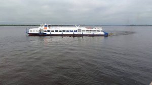 Архангельск. судно