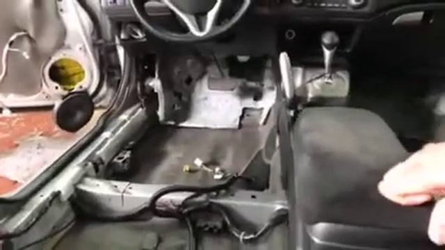 Достойная альтернатива дорогой «шумки», которая позволяет автолюбителю затратить минимум средств смотреть онлайн