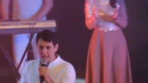 Фирдус Тямаев  поет на баяне свой супер Хит