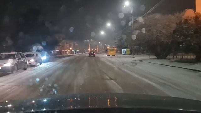 Про Ужгород Вечерний заснеженный город Проспект Доставка продуктов Собранецкая Дастор смотреть онлайн