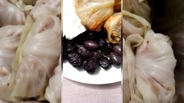 Голубцы. Оливки. Сыр Фета. Самый вкусный обед. Cabbage rolls. Olives. Feta cheese. Delicious lunch.