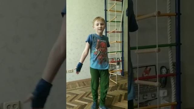 Урок физкультуры