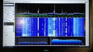 Hack RF One слушаем радиолюбителя на 40 метровом диапазоне