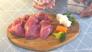 СДЕЛАЛИ КОРМ ДЛЯ КУКИ :)