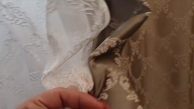 Шторы 2019. Шторы в спальню. Тюль-сетка с вышивкой + портьеры с рисунком. Оформление окна.