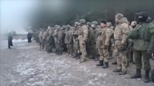 Сильные кадры: молитва воинов перед штурмом