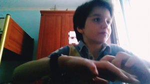 Лох объелся блох сел на лавочку и сдох