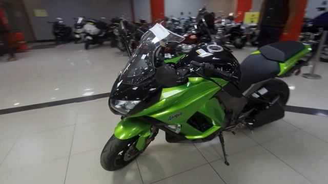 Мотоцикл KAWASAKI Z1000SX NINJA100SX Арт S65157 Мотосалон Мегамото смотреть онлайн