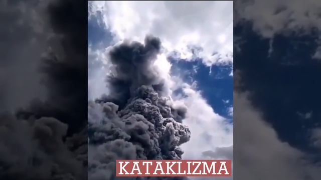 🌋извержения вулкана Синабунг в Индонезии 🇮🇩#катаклизмамира #volcano #disaster #cataclysm #kataklizm