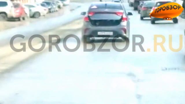 #прямосейчас В центре Уфы в багажнике везли человека смотреть онлайн