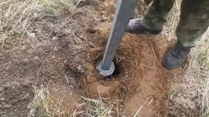 Бетонные столбы и основания заборов