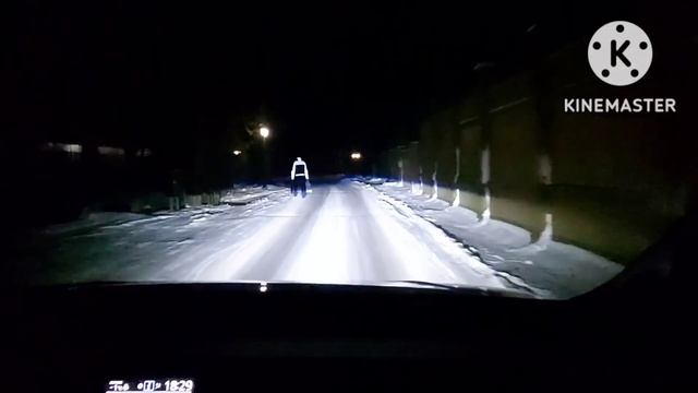 Toyota Voxy тюнинг фар замена линз на би лед лазерные Aozoom Dragon Knight
