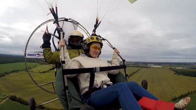красивый полет на параплане с мотором от ProstoLeti.ru в СПБ смотреть онлайн