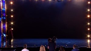 ВОЛШЕБСТВО ЗАСТАВЛЯЕТ ТЕБЯ ЗАПЛАКАТЬ | ПЕРВАЯ ЗОЛОТАЯ КНОПКА | БРИТАНИЯ ИЩЕТ ТАЛАНТЫ