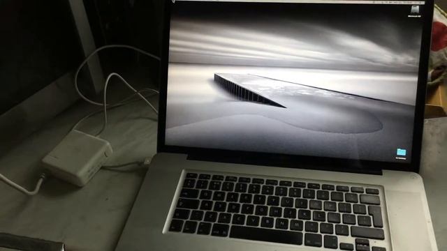 ASMR show: ASMR ? Show Me 2009 17" MacBook Pro HDD boot time смотреть онлайн