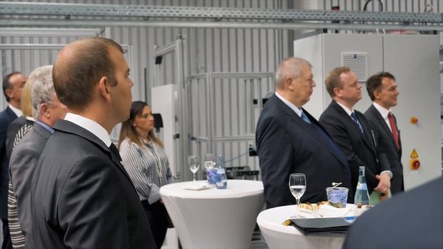 ZIEHL-ABEGG startet Spritzgusstechnik auf höchstem Niveau – Neubau für EC-Fertigung смотреть онлайн