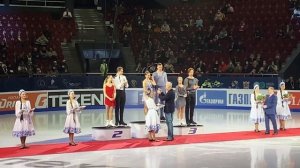 Мишина/Галлямов, Бойкова/Козловский, Тарасова/Морозов. Пары. Награждение 26.12.2021 Чемпионат Росси