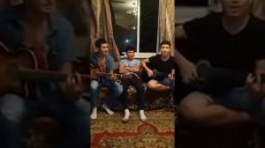 Ударный гитарист Азамат Муратулы