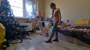 Играем с сумасшедшим котёнком!